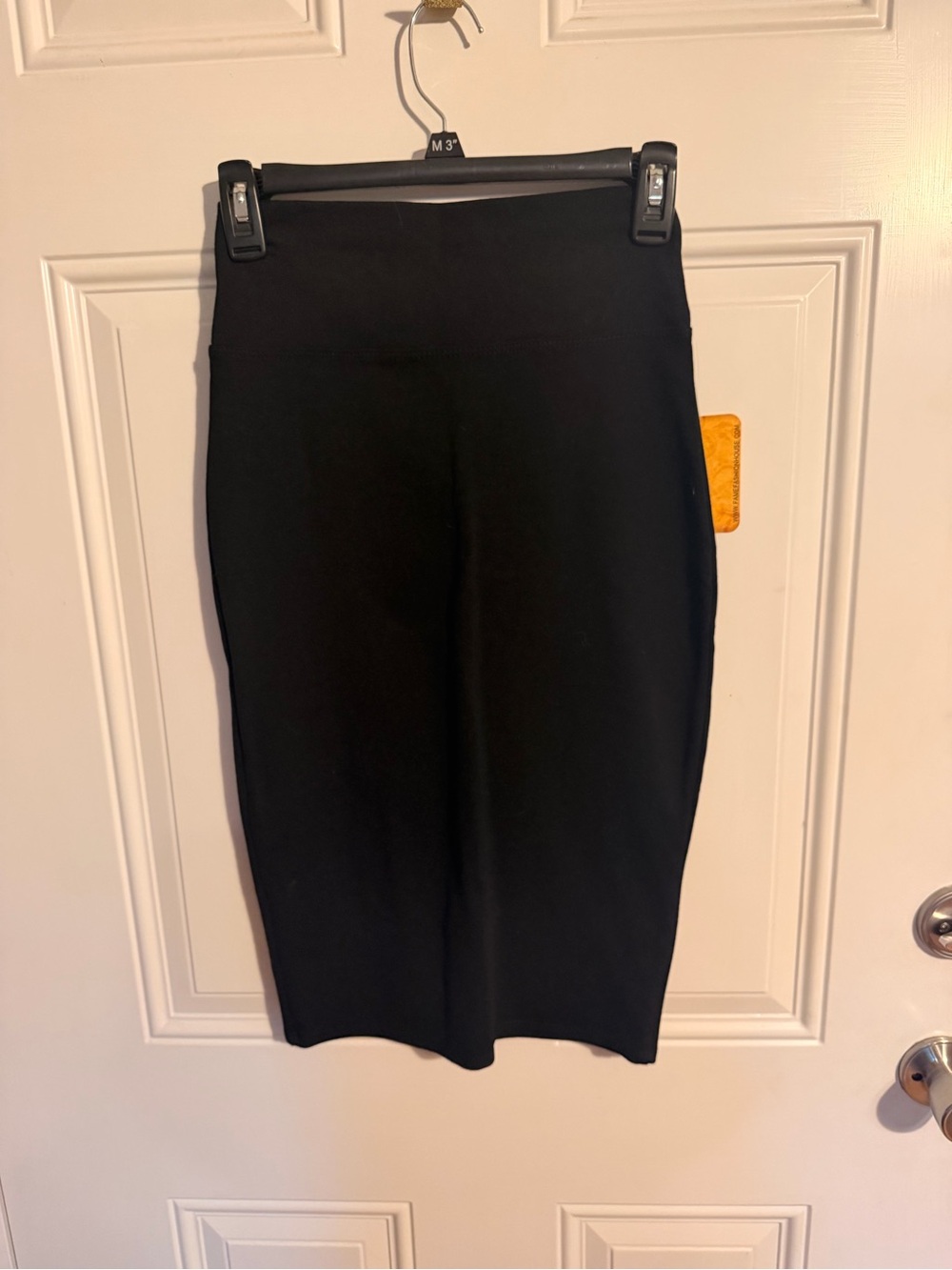 Hybrid & company Black High-Waist Pencil Skirt